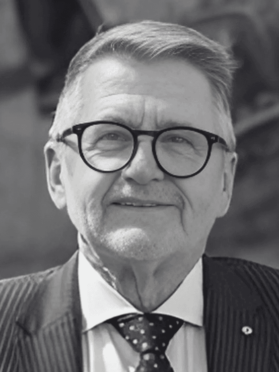 John Tanner AM John Tanner AM uai